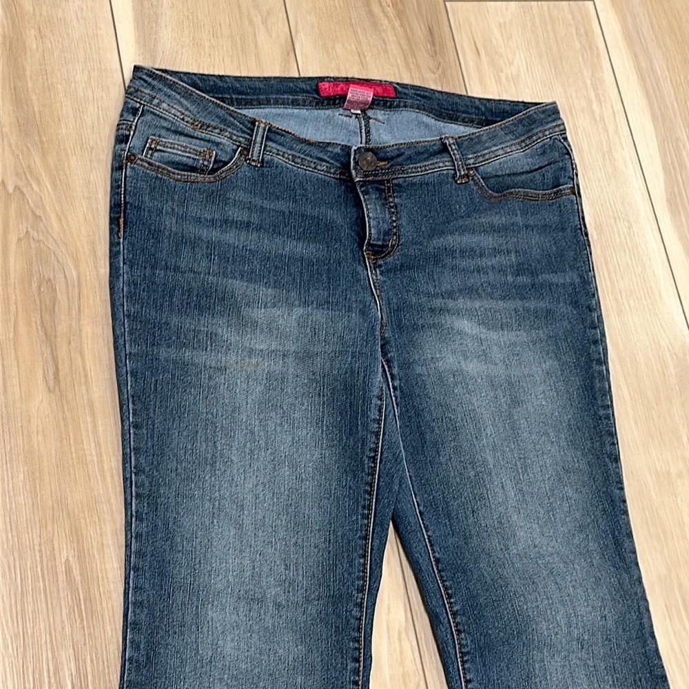 EUC Women’s Pure Energy Brand Size 14 Stretch Denim Flare Jeans - Picture 4 of 7